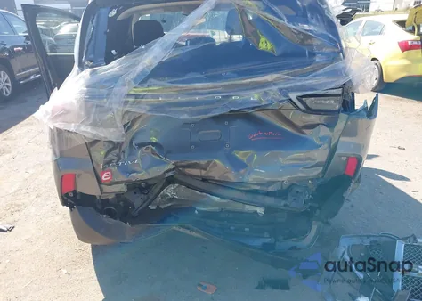 2024 Ford Escape Active z USA, uszkodzony, nr VIN 1FMCU0GN3RUB43576